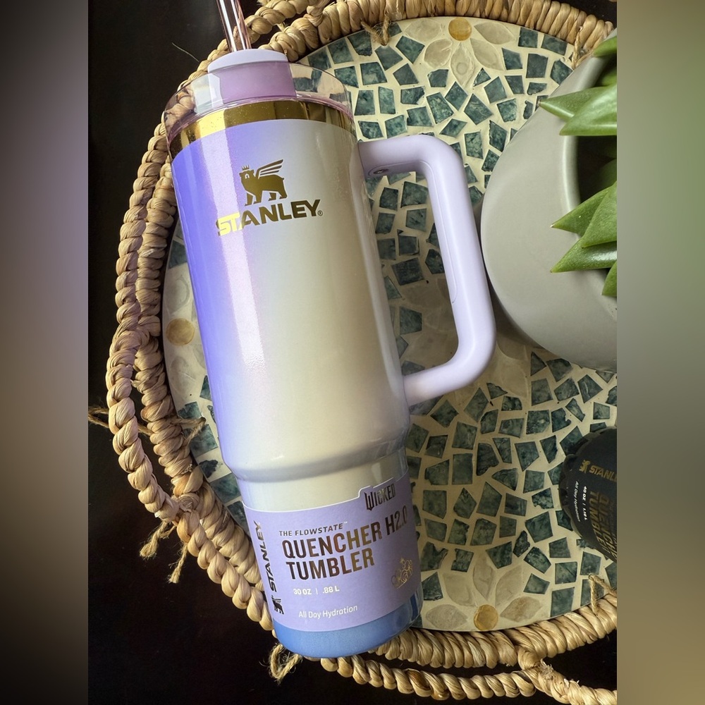 Stanley x Wicked GLINDA FOR GOOD 30oz Tumbler